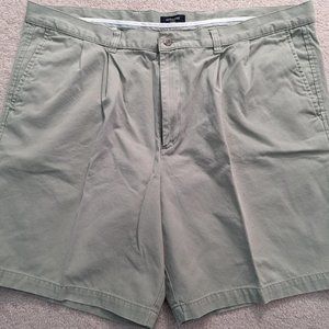Mens Docker Green Shorts, Pleated Relaxed Fit, 44 Waist, Pockets, 100% Cotton